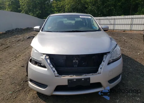 2015 Nissan Sentra S z USA, uszkodzony, nr VIN 3N1AB7AP7FY279029